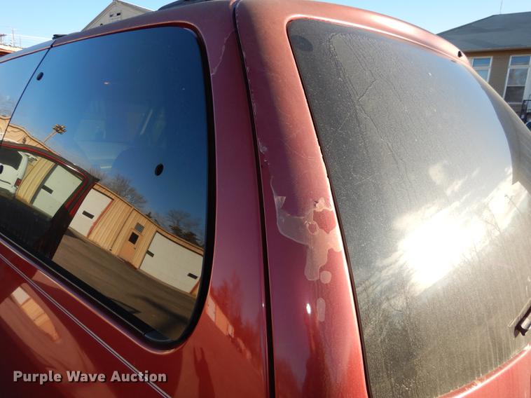 image for item J5593 2000 Ford Windstar van