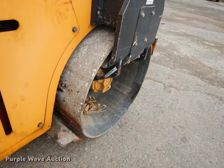 image for item J5614 Stone Wolfpac 6100 double drum roller
