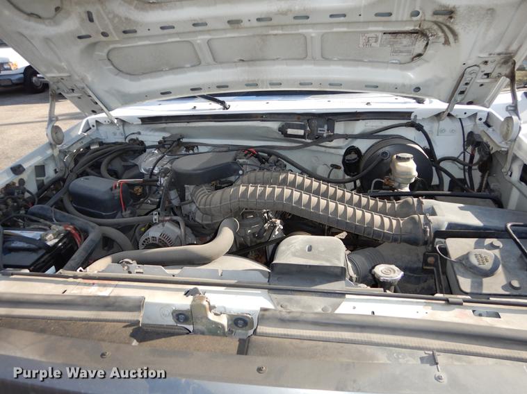 image for item J5630 1995 Ford F250 XL pickup truck