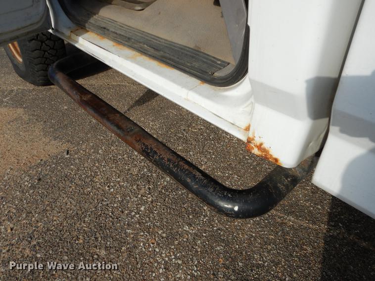 image for item J5630 1995 Ford F250 XL pickup truck