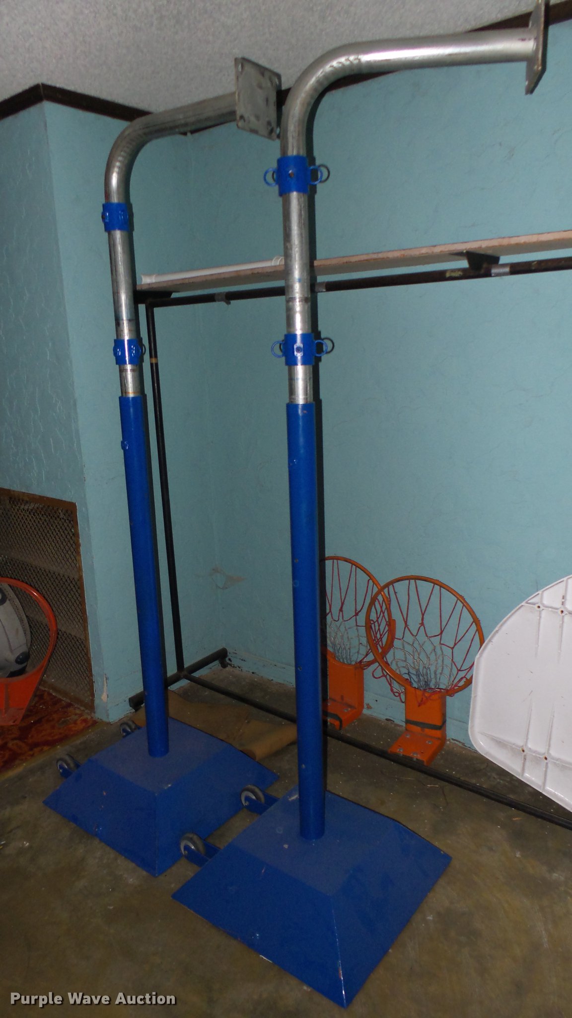 Sporting goods in McPherson, KS Item ED9112 sold Purple Wave