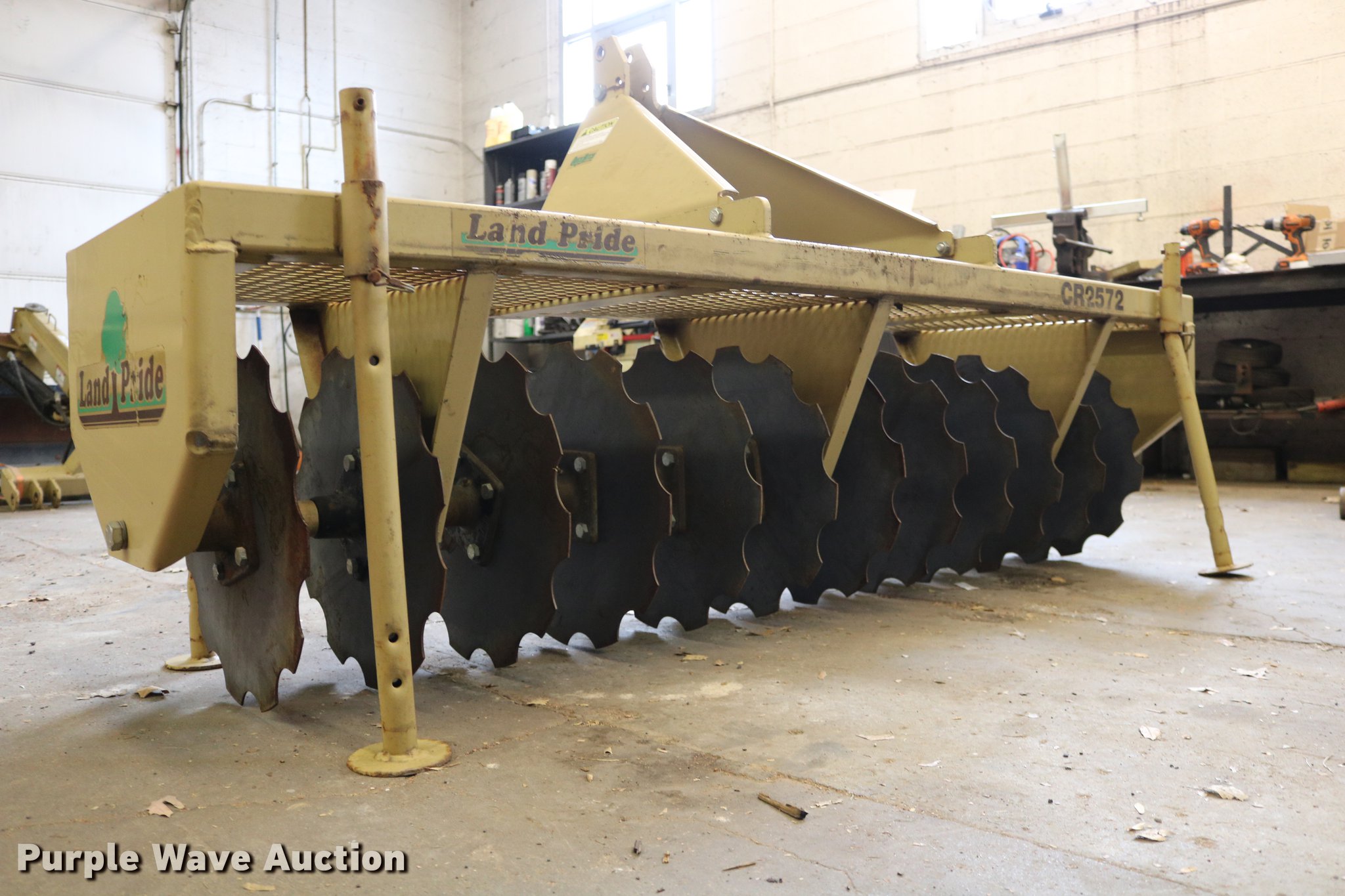 Land Pride CR2572 straw crimper in Leavenworth, KS Item EE9993 sold