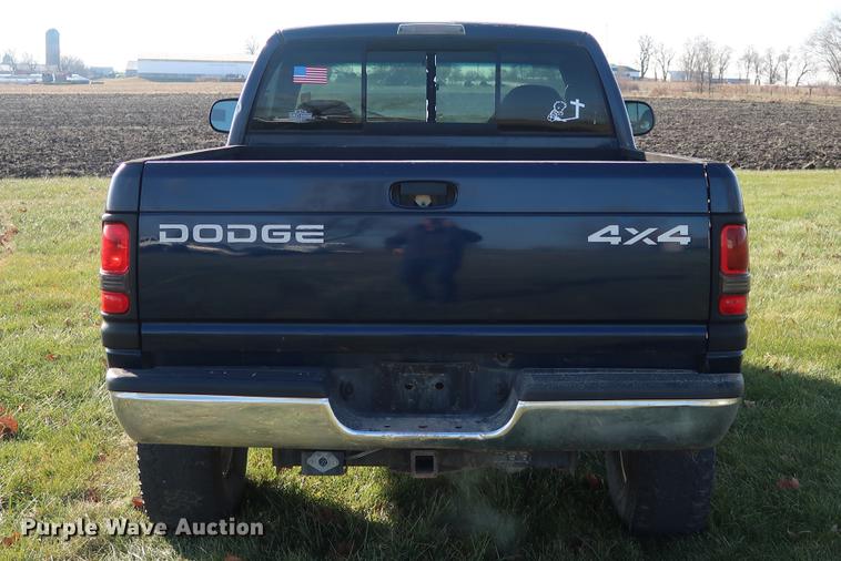 image for item AX9034 2000 Dodge Ram 1500 pickup truck