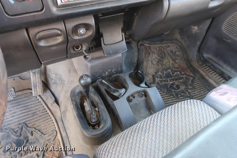 image for item AX9034 2000 Dodge Ram 1500 pickup truck