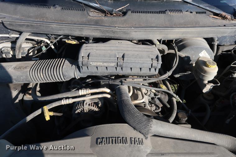 image for item AX9034 2000 Dodge Ram 1500 pickup truck