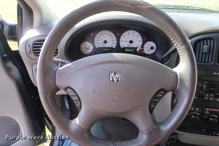 image for item AX9035 2005 Dodge Grand Caravan van