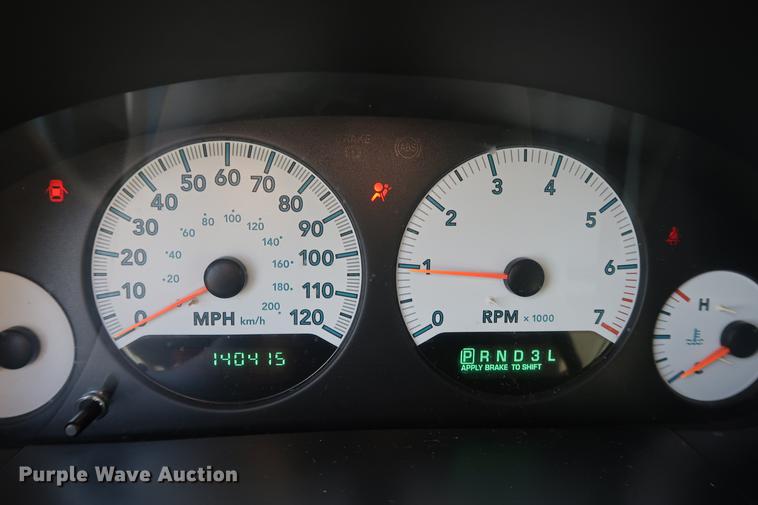 image for item AX9035 2005 Dodge Grand Caravan van