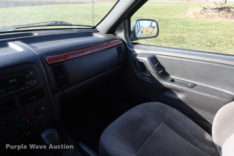 image for item AX9036 1999 Jeep Grand Cherokee SUV