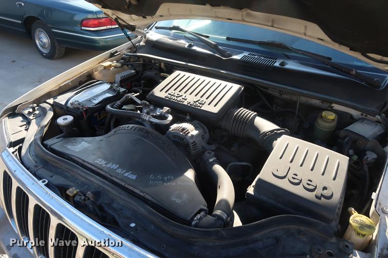 image for item AX9036 1999 Jeep Grand Cherokee SUV