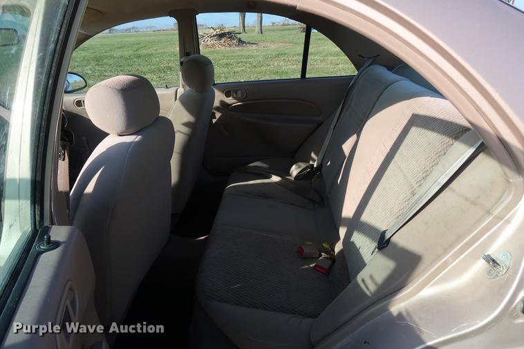 image for item AX9037 1999 Ford Escort