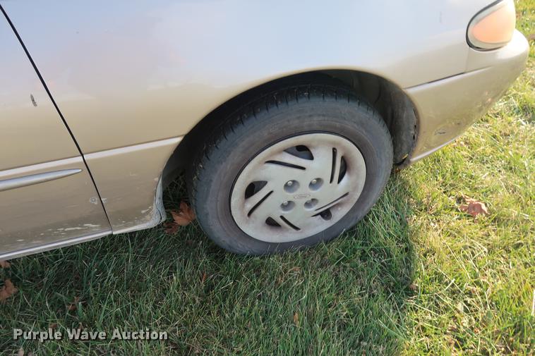 image for item AX9037 1999 Ford Escort