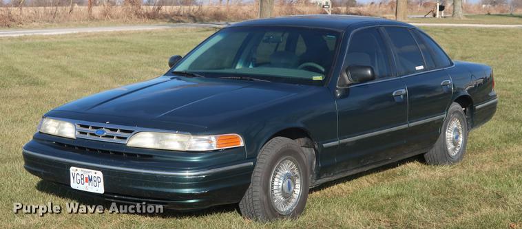 image for item AX9038 1996 Ford Crown Victoria