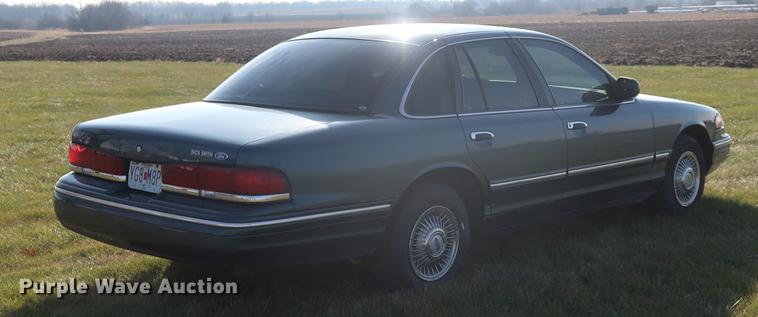 image for item AX9038 1996 Ford Crown Victoria