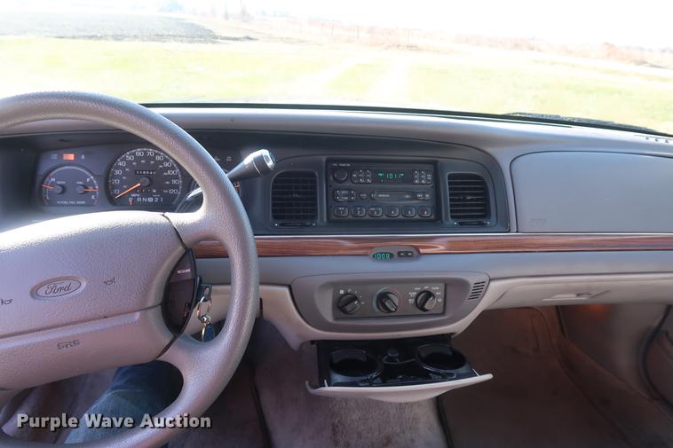 image for item AX9038 1996 Ford Crown Victoria