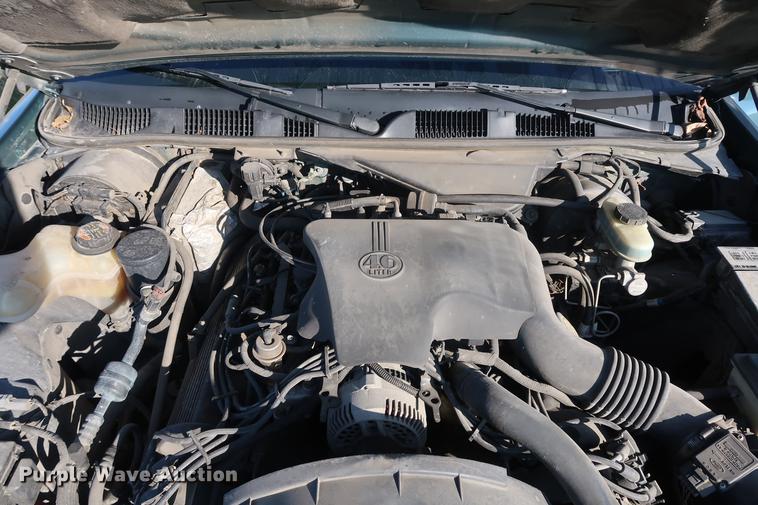 image for item AX9038 1996 Ford Crown Victoria