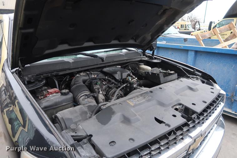 image for item DA6564 2009 Chevrolet Silverado 3500 Crew Cab flatbed pickup truck