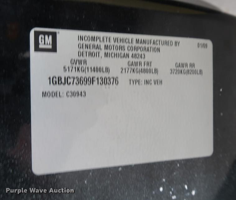 image for item DA6564 2009 Chevrolet Silverado 3500 Crew Cab flatbed pickup truck