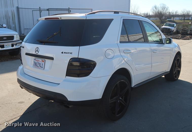 image for item DA8571 2007 Mercedes Benz ML350 SUV