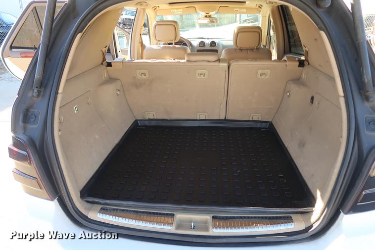 image for item DA8571 2007 Mercedes Benz ML350 SUV