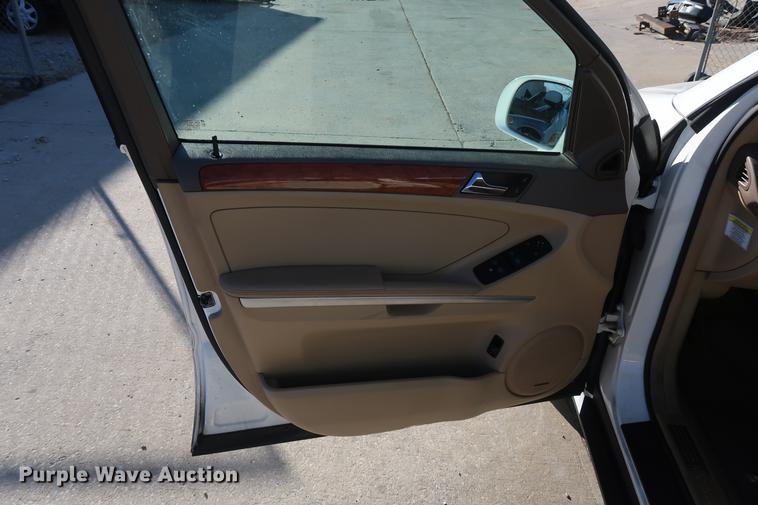 image for item DA8571 2007 Mercedes Benz ML350 SUV