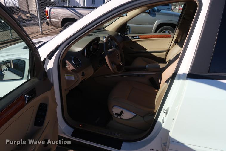 image for item DA8571 2007 Mercedes Benz ML350 SUV