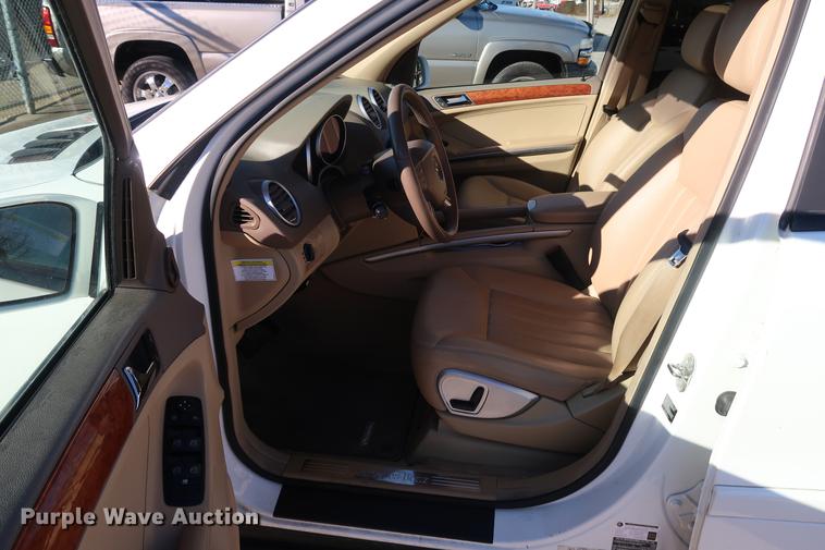 image for item DA8571 2007 Mercedes Benz ML350 SUV