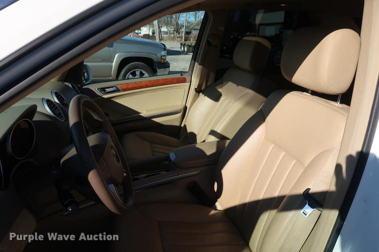 image for item DA8571 2007 Mercedes Benz ML350 SUV