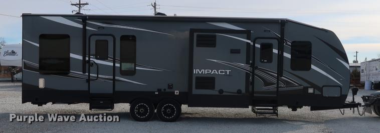 image for item DA8583 2017 Keystone Impact 312 toy hauler camper