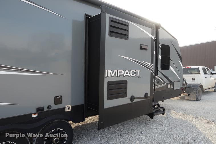 image for item DA8583 2017 Keystone Impact 312 toy hauler camper