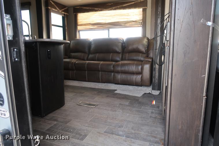 image for item DA8583 2017 Keystone Impact 312 toy hauler camper