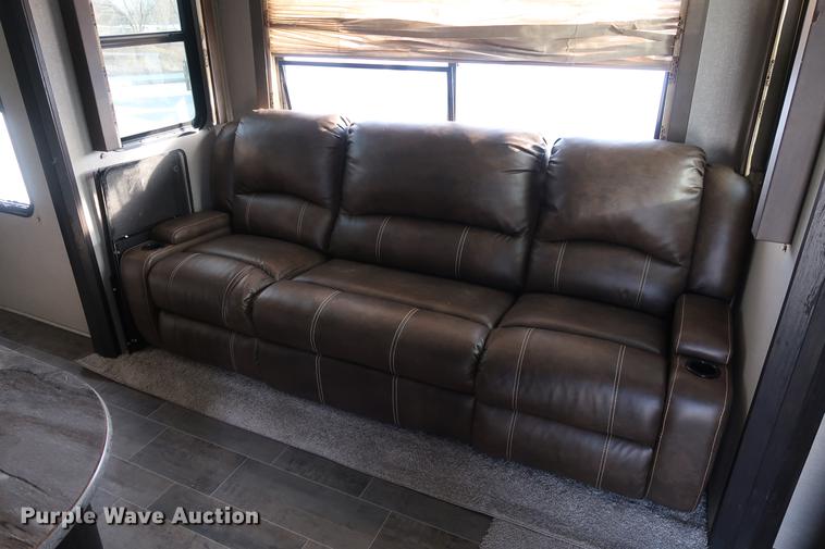 image for item DA8583 2017 Keystone Impact 312 toy hauler camper