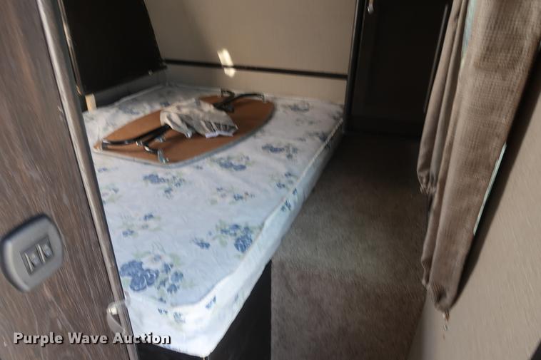 image for item DA8583 2017 Keystone Impact 312 toy hauler camper