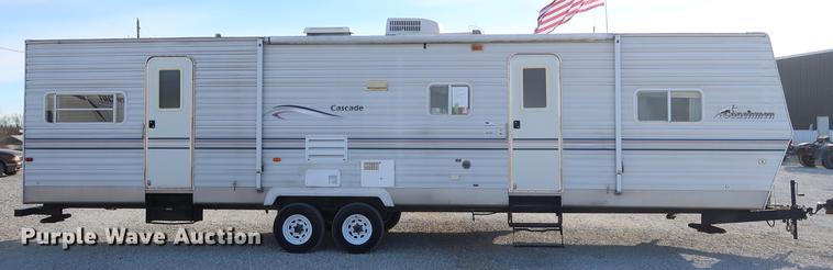 image for item DA8584 2003 Coachmen camper