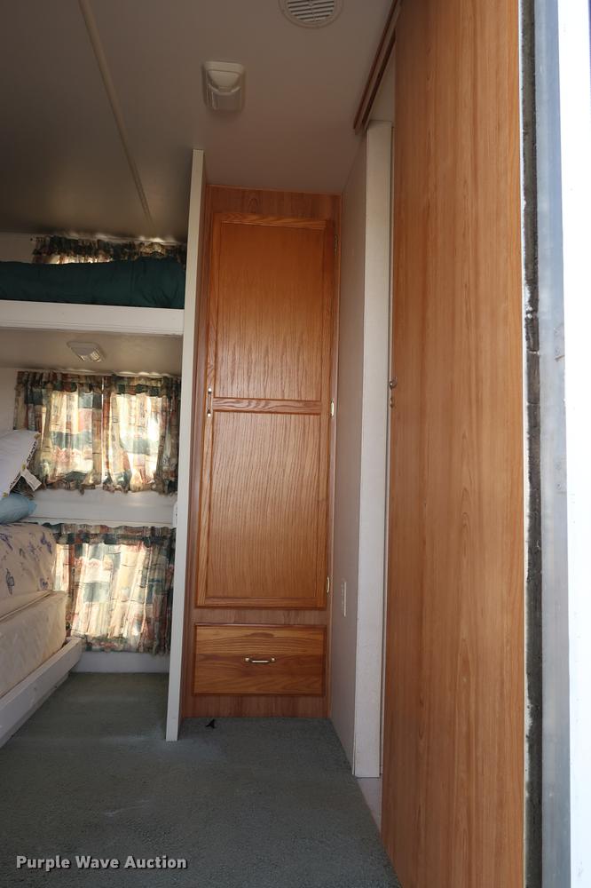 image for item DA8584 2003 Coachmen camper