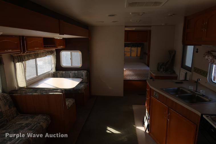 image for item DA8584 2003 Coachmen camper