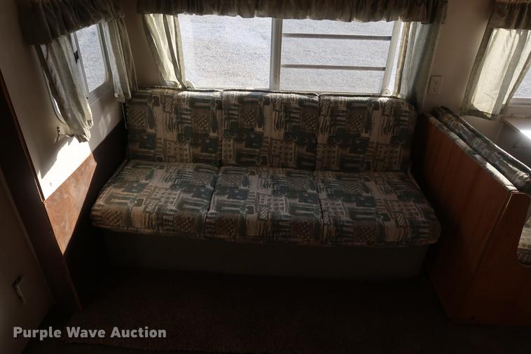 image for item DA8584 2003 Coachmen camper