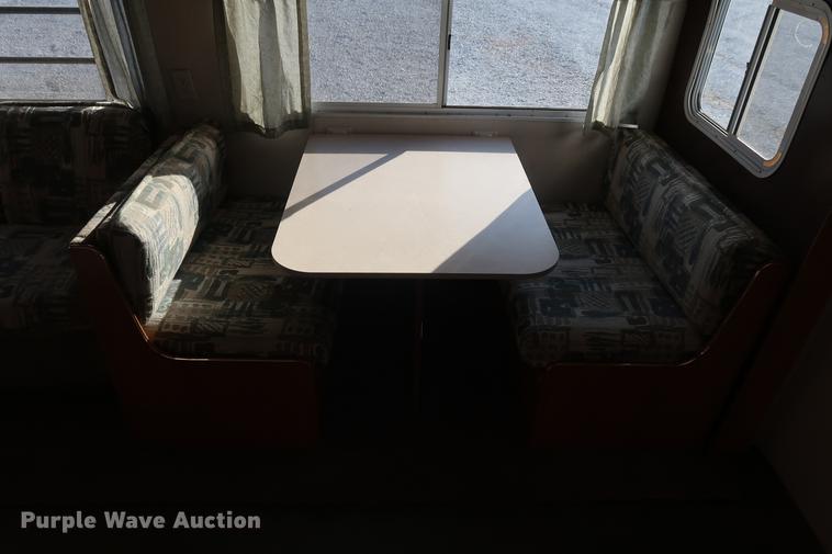 image for item DA8584 2003 Coachmen camper