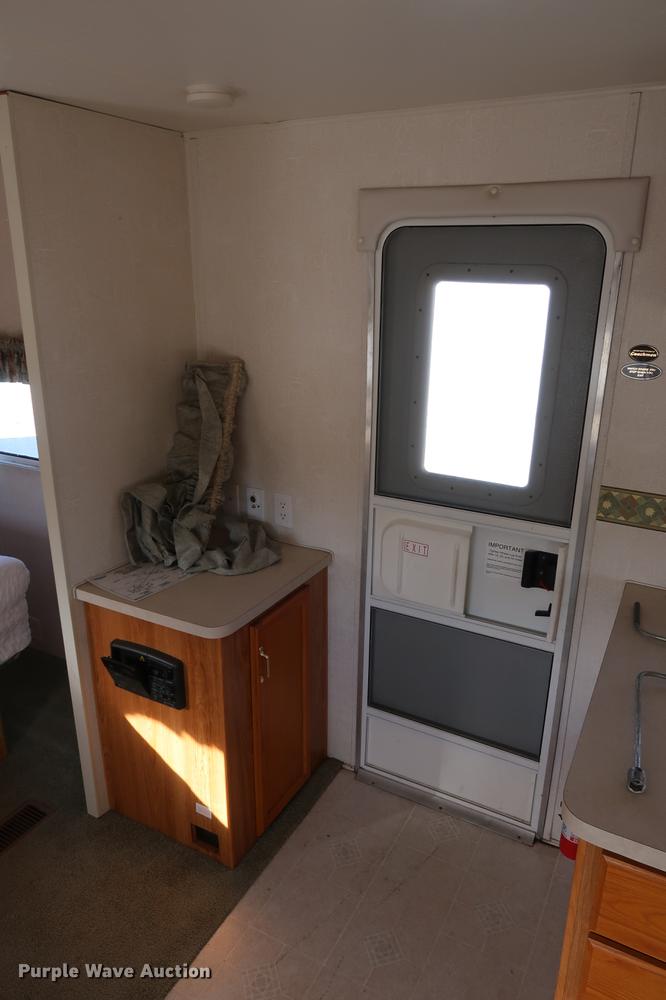 image for item DA8584 2003 Coachmen camper