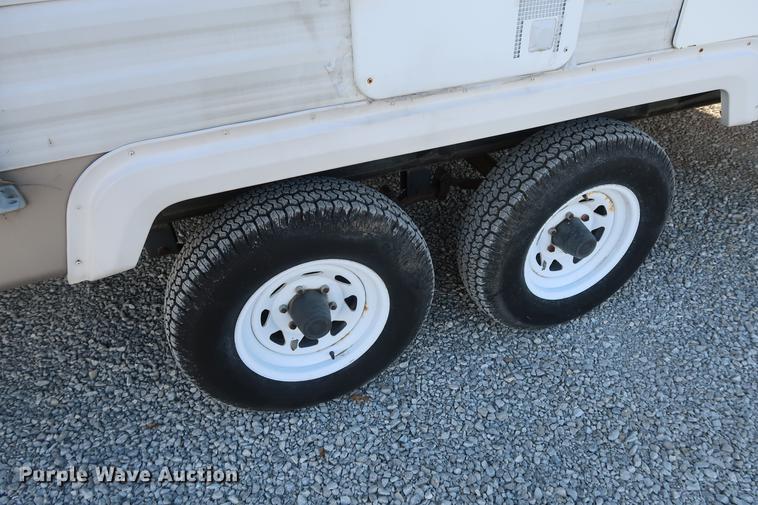 image for item DA8584 2003 Coachmen camper