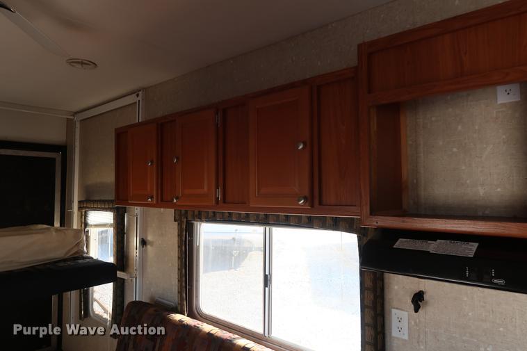 image for item DA8585 2009 Phoenix toy hauler camper