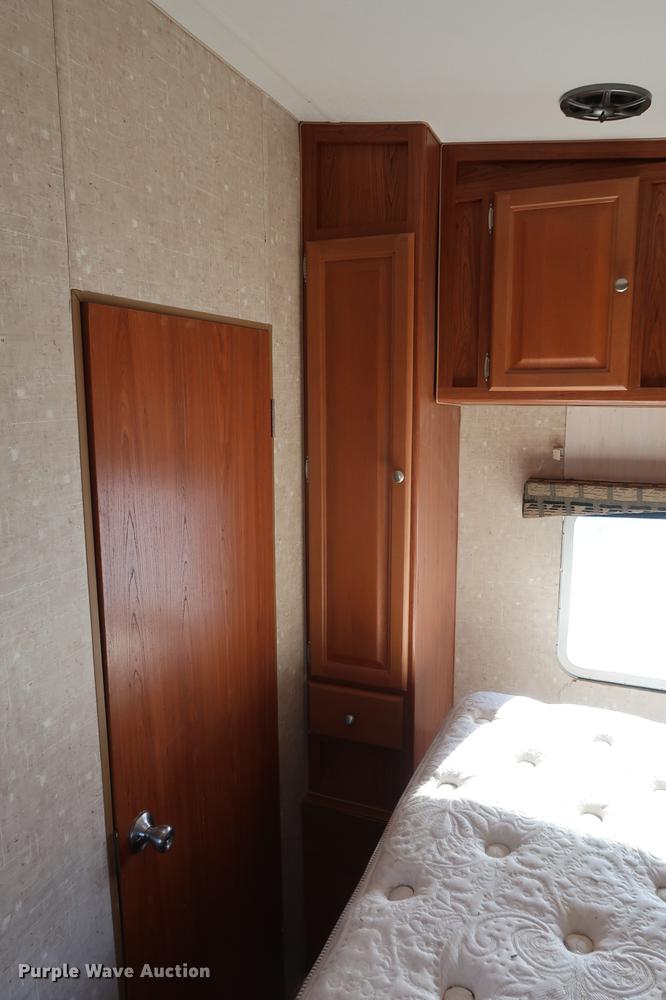 image for item DA8585 2009 Phoenix toy hauler camper