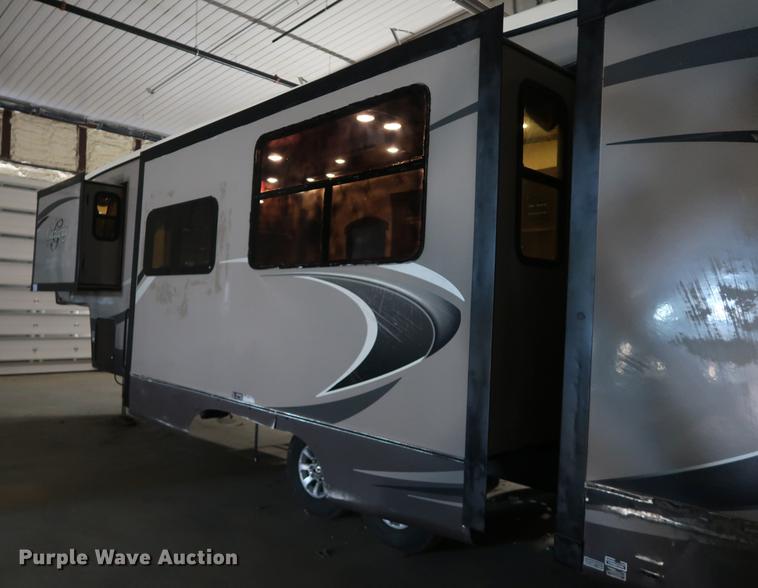 image for item DA8587 2014 Heartland 3650BH Gateway camper