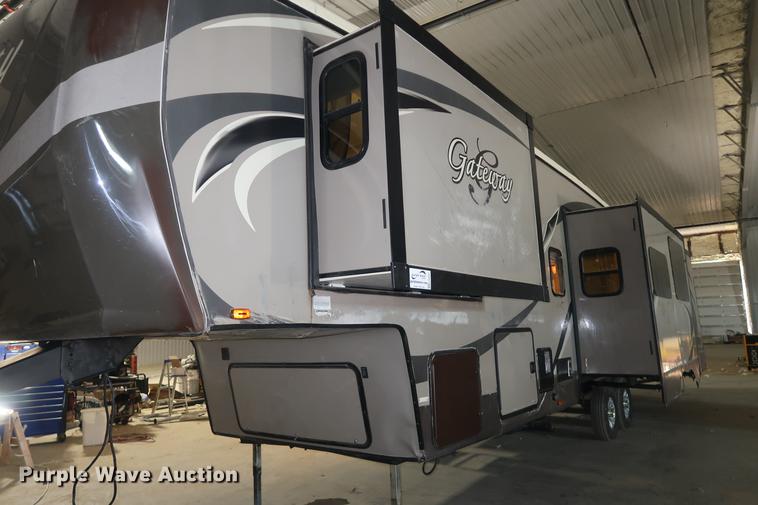 image for item DA8587 2014 Heartland 3650BH Gateway camper