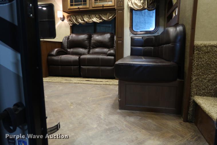 image for item DA8587 2014 Heartland 3650BH Gateway camper