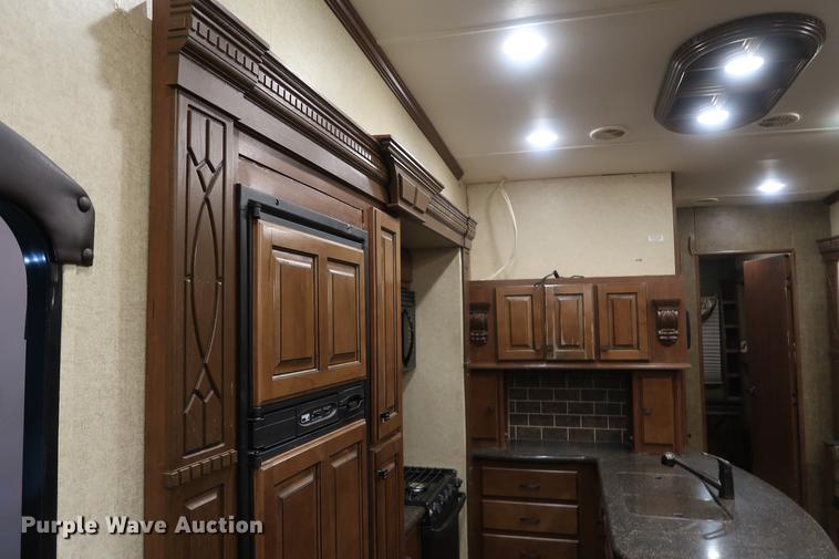 image for item DA8587 2014 Heartland 3650BH Gateway camper