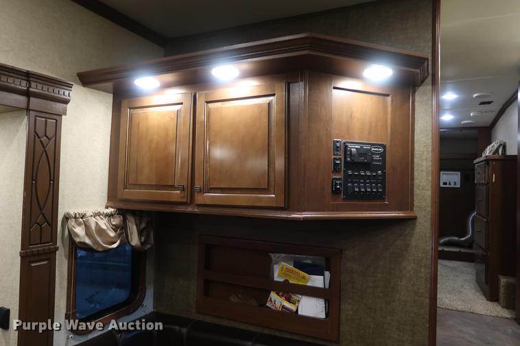 image for item DA8587 2014 Heartland 3650BH Gateway camper