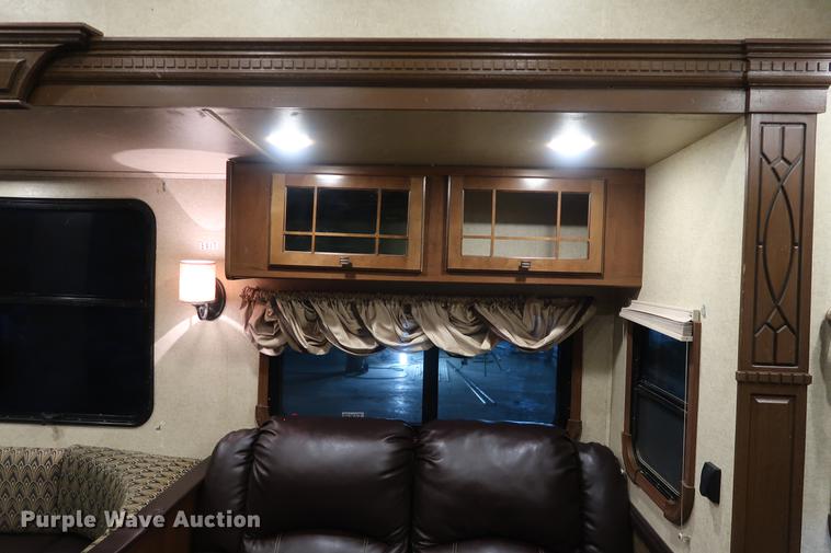 image for item DA8587 2014 Heartland 3650BH Gateway camper