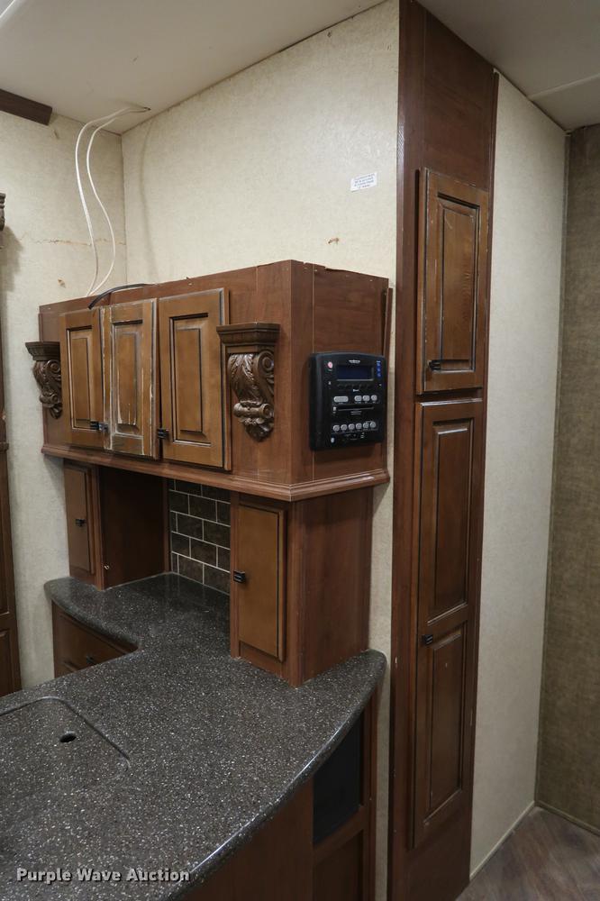 image for item DA8587 2014 Heartland 3650BH Gateway camper