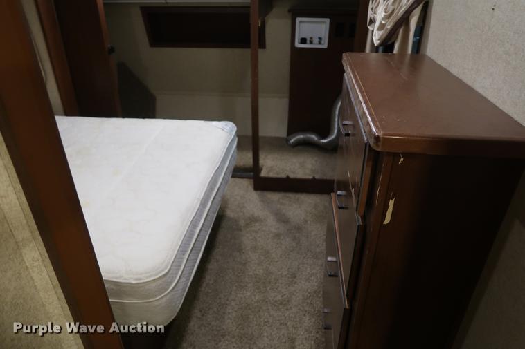 image for item DA8587 2014 Heartland 3650BH Gateway camper