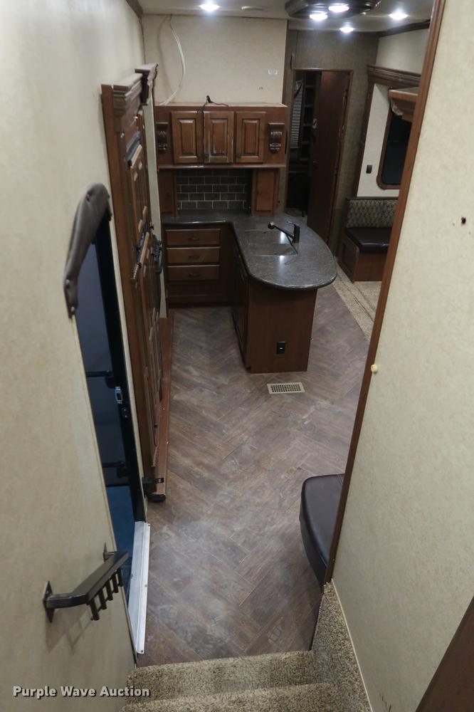 image for item DA8587 2014 Heartland 3650BH Gateway camper